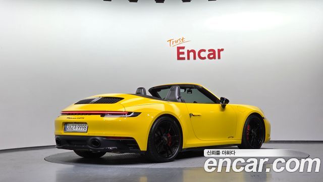 Porsche 911 2024 — photo 2