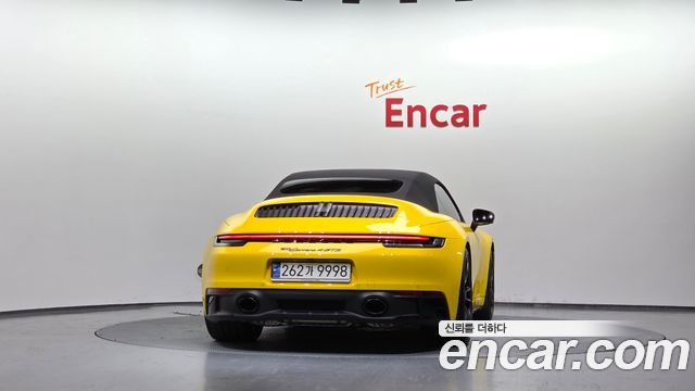 Porsche 911 2024 — photo 4