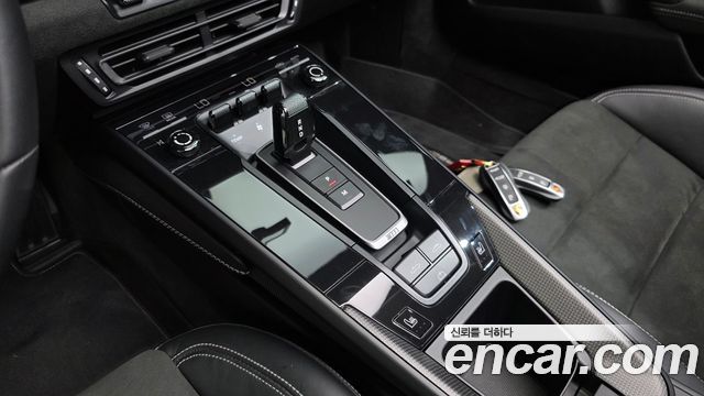 Porsche 911 2024 — photo 9