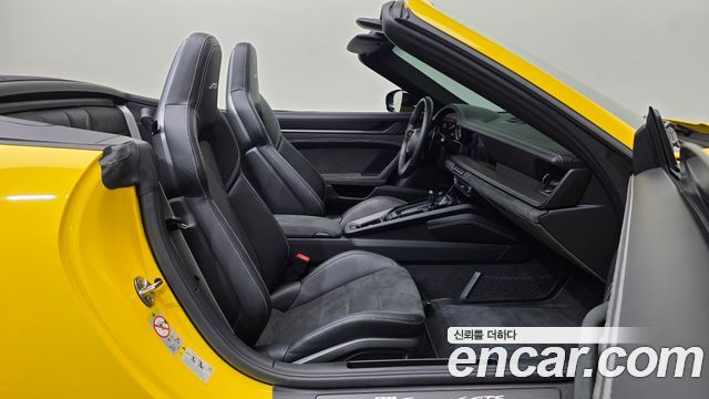 Porsche 911 2024 — photo 11