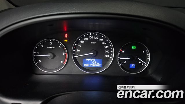 Hyundai Starex 2020 — photo 8