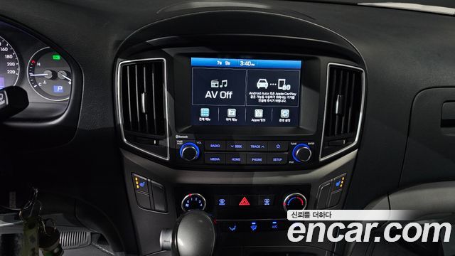 Hyundai Starex 2020 — photo 13