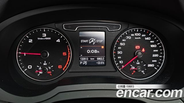 Audi Q3 2015 — photo 8