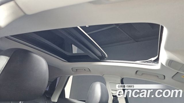 Audi Q3 2015 — photo 19