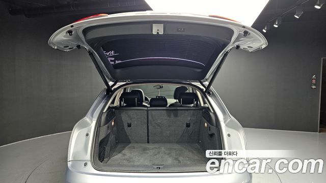 Audi Q3 2015 — photo 20