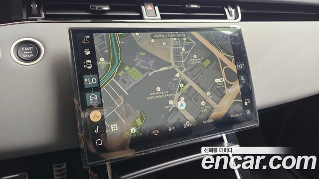 Land Rover Range Rover Evoque 2026 — photo 11