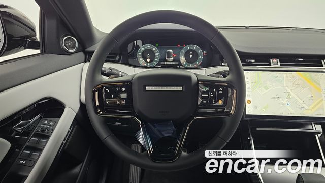 Land Rover Range Rover Evoque 2026 — photo 15