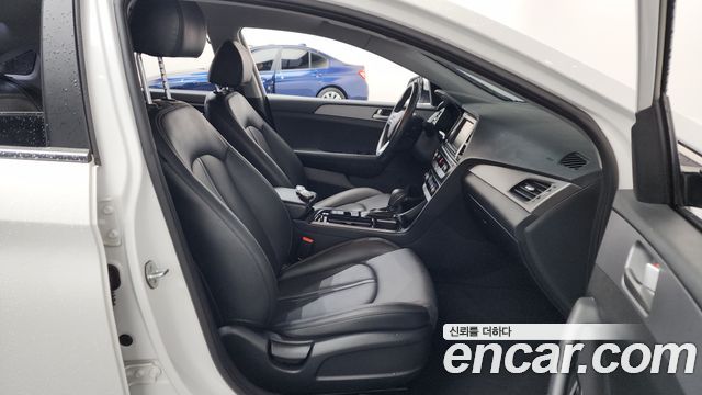 Hyundai Sonata 2019 — photo 16
