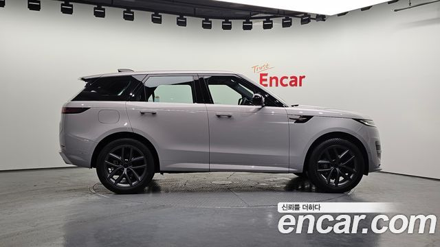 Land Rover Range Rover Sport 2026 — photo 5
