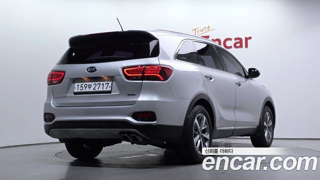 Kia Sorento 2018 — photo 2