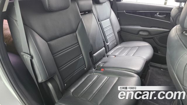 Kia Sorento 2018 — photo 17