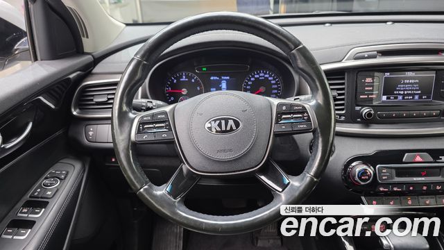 Kia Sorento 2018 — photo 19