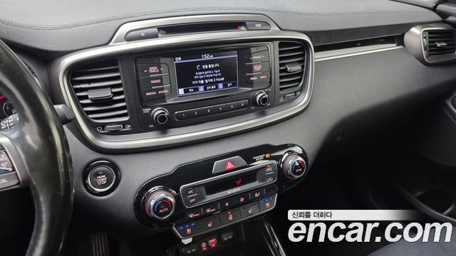 Kia Sorento 2018 — photo 20