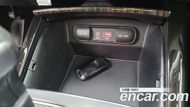 Kia Sorento 2018 — photo 25