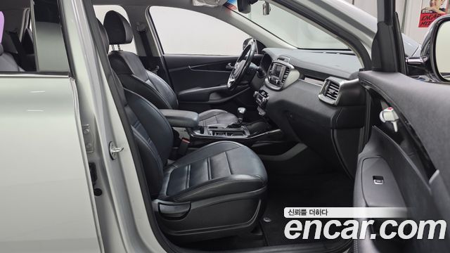 Kia Sorento 2018 — photo 16