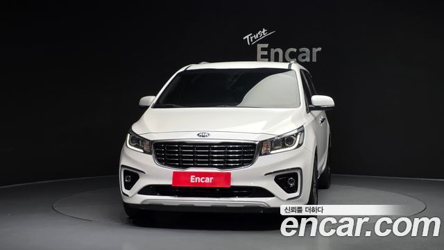 Kia Canival 2019 — photo 3