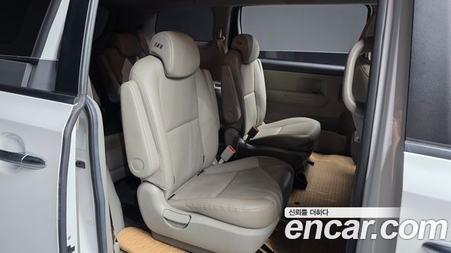 Kia Canival 2019 — photo 12