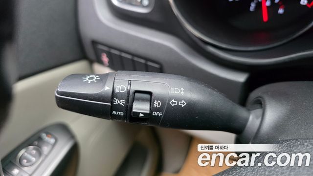 Kia Canival 2019 — photo 17