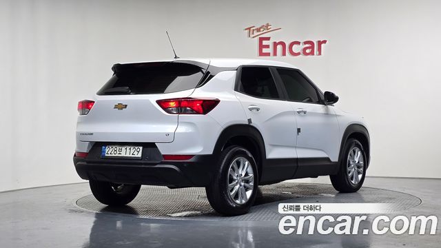 Chevrolet Korea Trailblazer 2022 — photo 2