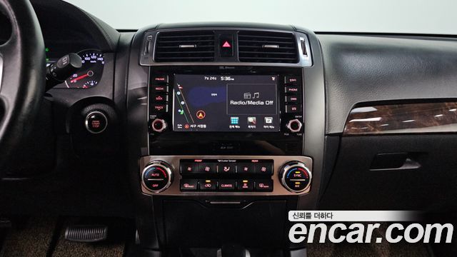 Kia Mohave 2017 — photo 20