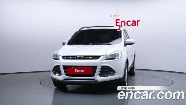 Ford Escape 2015 — photo 3