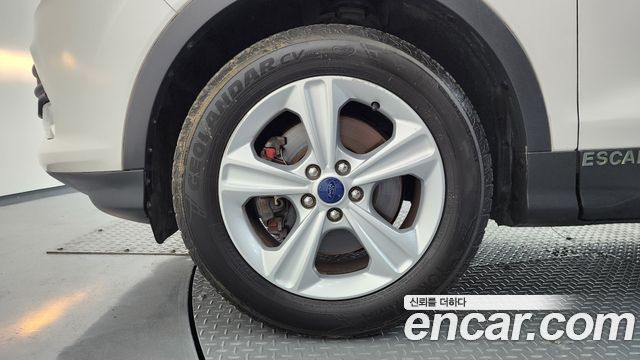 Ford Escape 2015 — photo 5