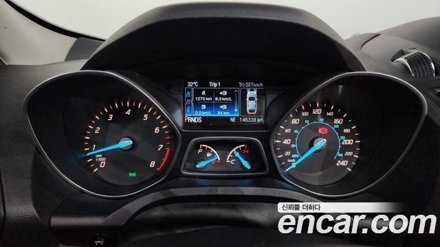 Ford Escape 2015 — photo 8