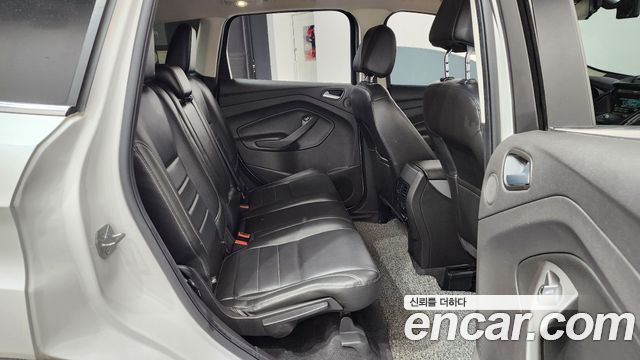 Ford Escape 2015 — photo 12