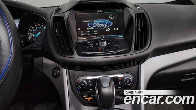 Ford Escape 2015 — photo 14