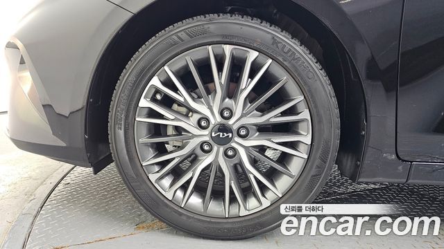 Kia K3 2024 — photo 5