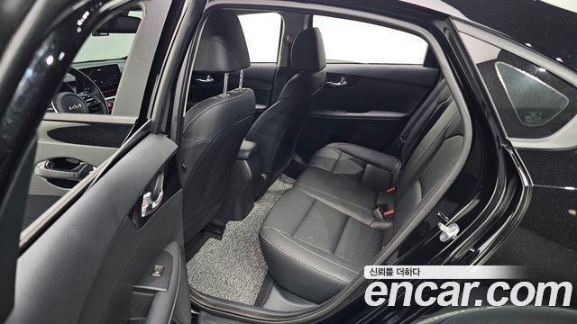 Kia K3 2024 — photo 18