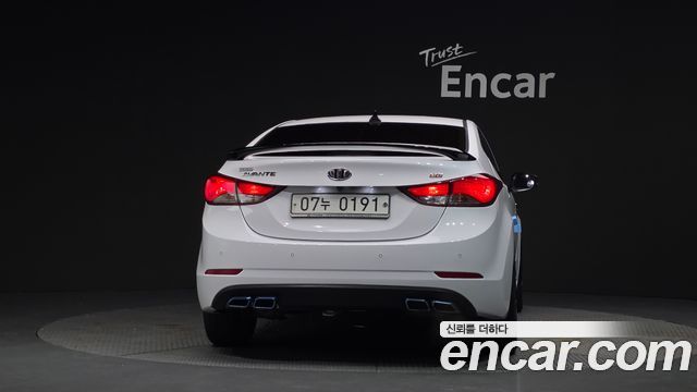 Hyundai AVANTE 2015 — photo 4