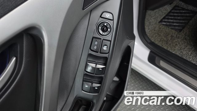 Hyundai AVANTE 2015 — photo 17