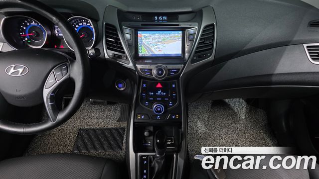 Hyundai AVANTE 2015 — photo 20