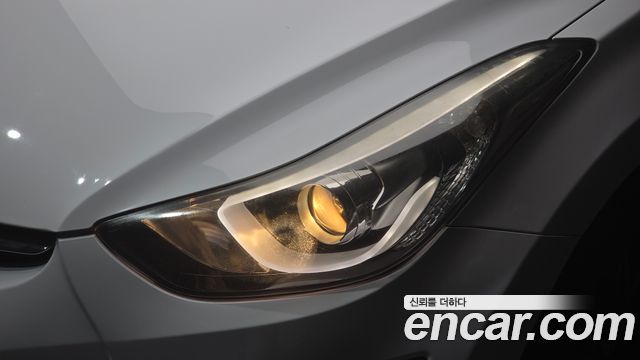 Hyundai AVANTE 2015 — photo 8