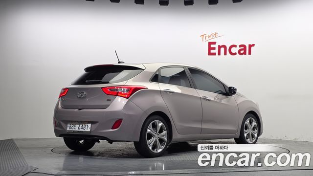 Hyundai i30 2012 — photo 2
