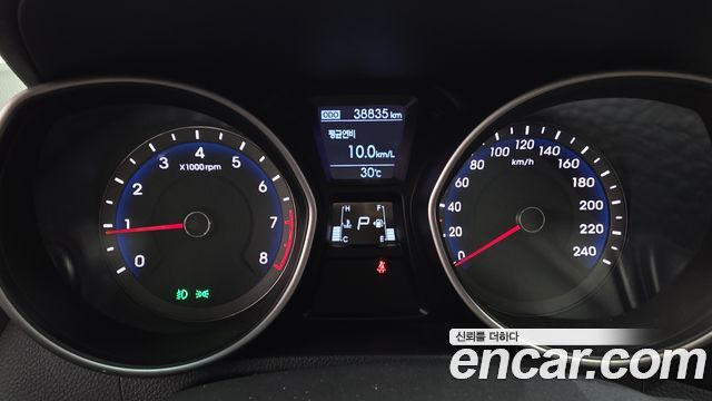Hyundai i30 2012 — photo 8