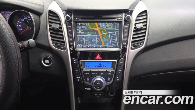 Hyundai i30 2012 — photo 14