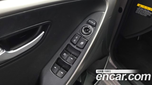 Hyundai i30 2012 — photo 19