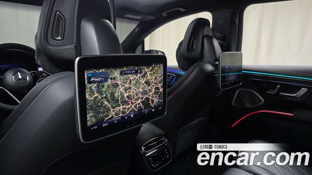 Mercedes-Benz EQS 2023 — photo 18