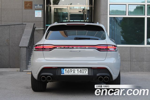 Porsche Macan 2022 — photo 4