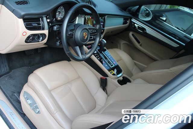 Porsche Macan 2022 — photo 13