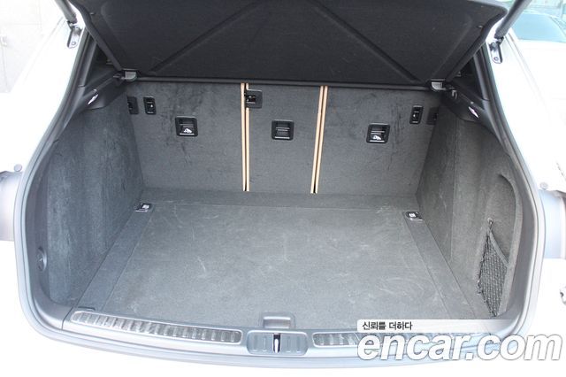 Porsche Macan 2022 — photo 15