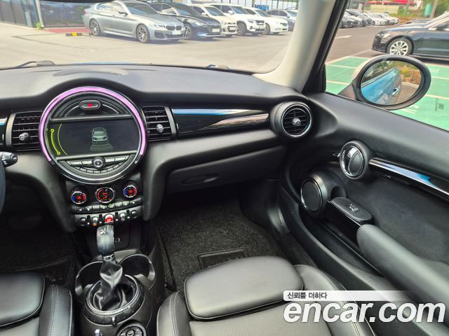 Mini Cooper 2015 — photo 12