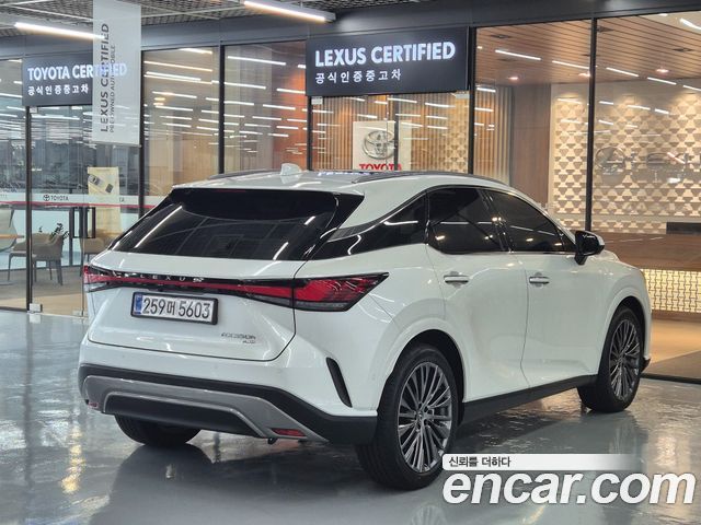 Lexus RX 2025 — photo 2