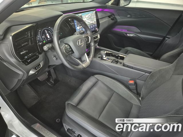 Lexus RX 2025 — photo 10