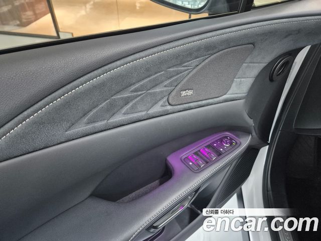 Lexus RX 2025 — photo 12