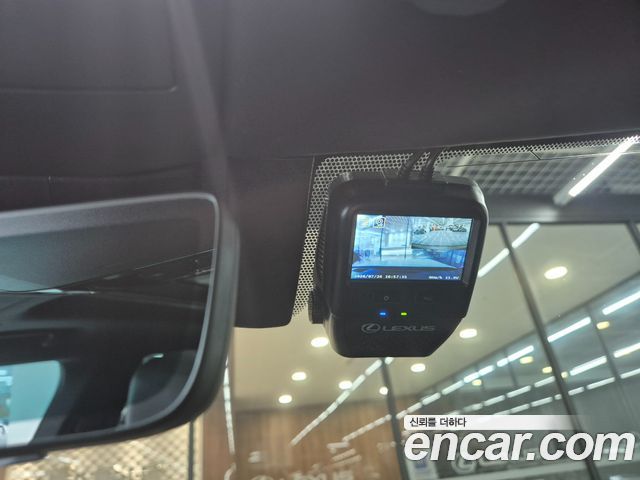 Lexus RX 2025 — photo 14