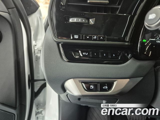 Lexus RX 2025 — photo 18