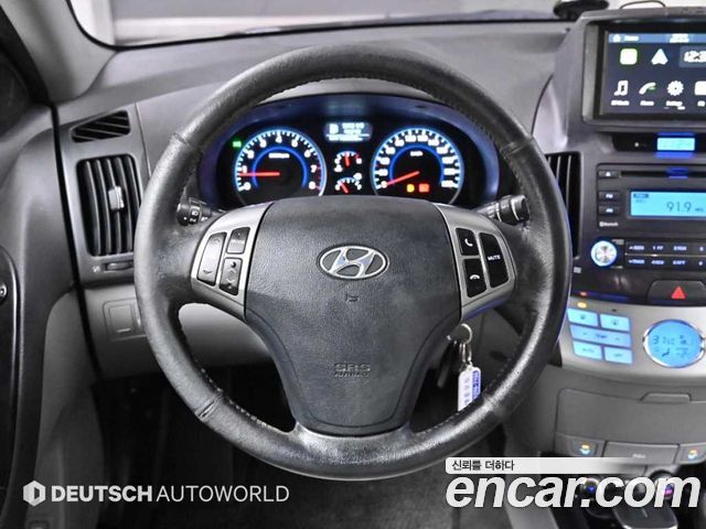 Hyundai AVANTE 2010 — photo 13